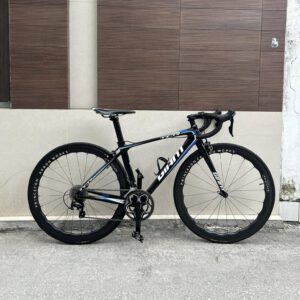 [đã cọc] Xe Đạp Đua Đường Trường GIANT TCR Advanced 2 – Phanh vành, Bánh 700C – 2020